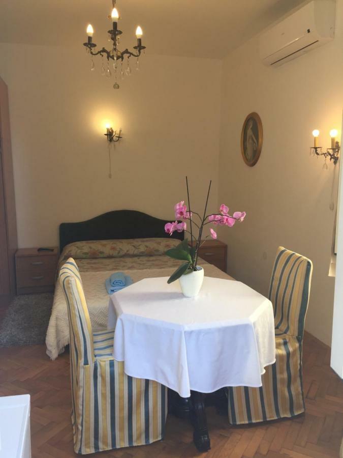 Rooms Tusculum Opatija Exteriör bild