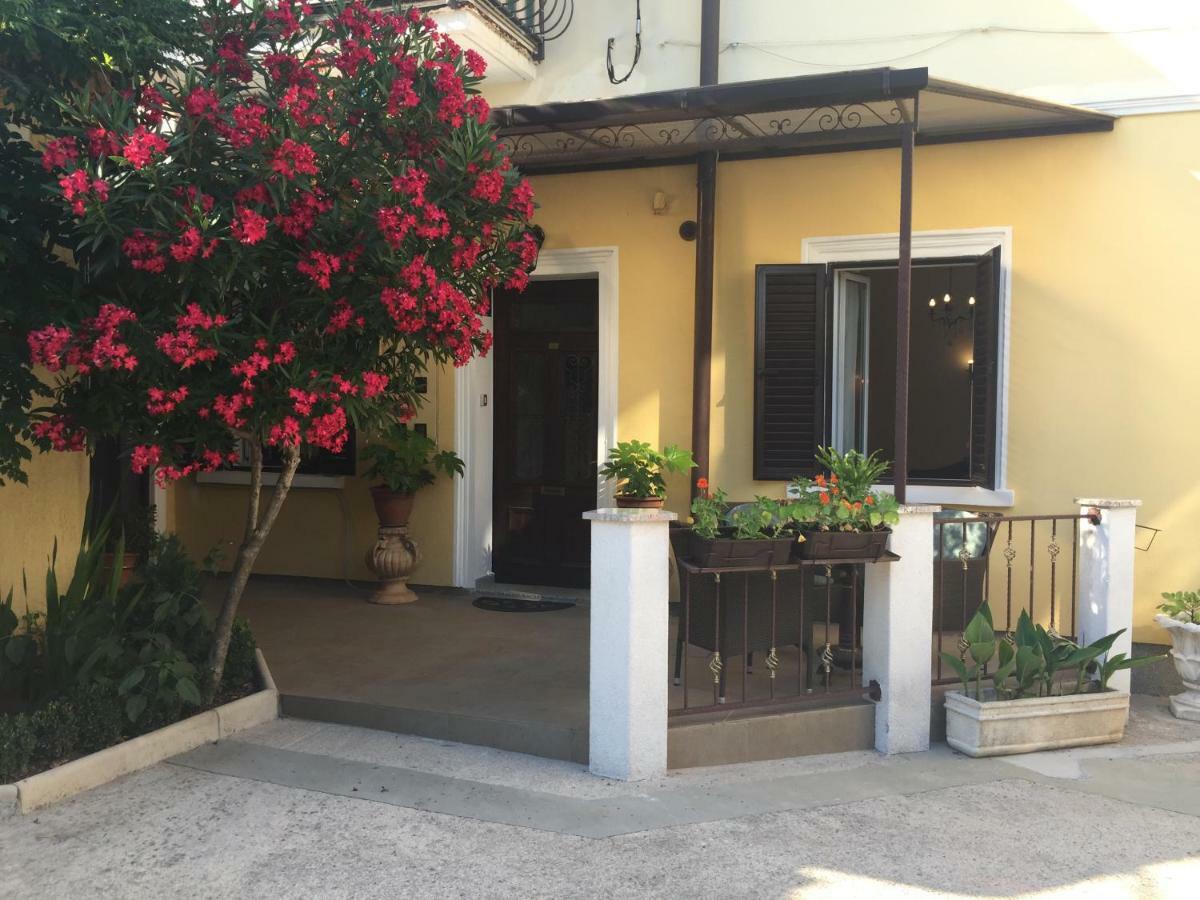 Rooms Tusculum Opatija Exteriör bild